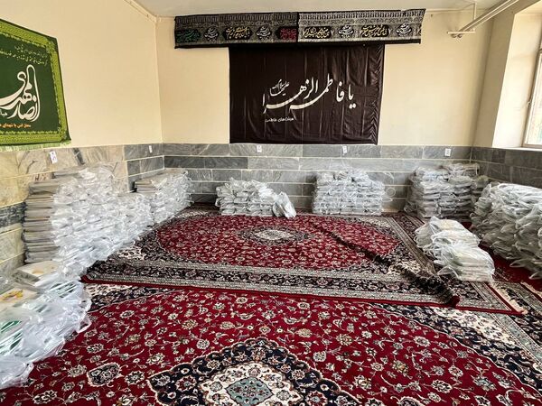 توضیح کتاب‌های درسی در مدارس منطقه ۱۵