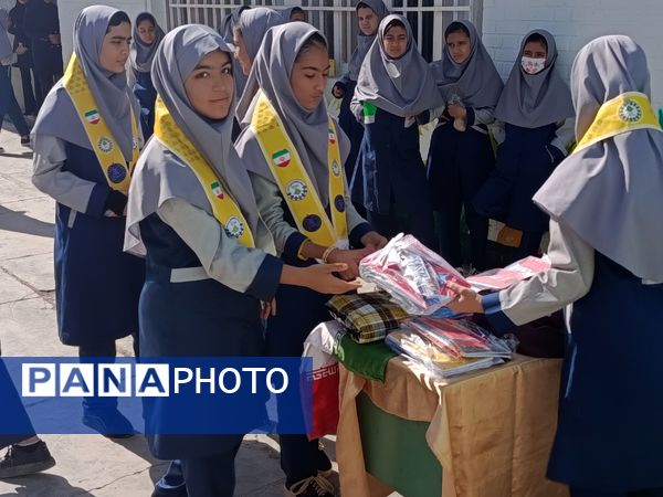 جشن عاطفه‌ها در دبیرستان افق خواف 