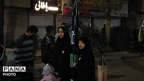 از پیر تا کودک برای حفظ وطن آمدند-۲