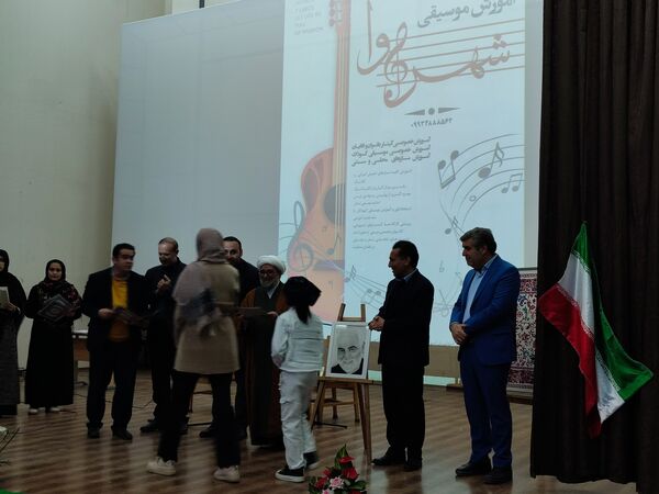 مراسم جشن انقلاب و تجلیل از افتخارآفرینان شهرستان آشخانه