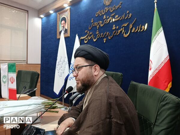 نشست صمیمی خبرنگاران پانا با مدیرکل آموزش و پرورش قم