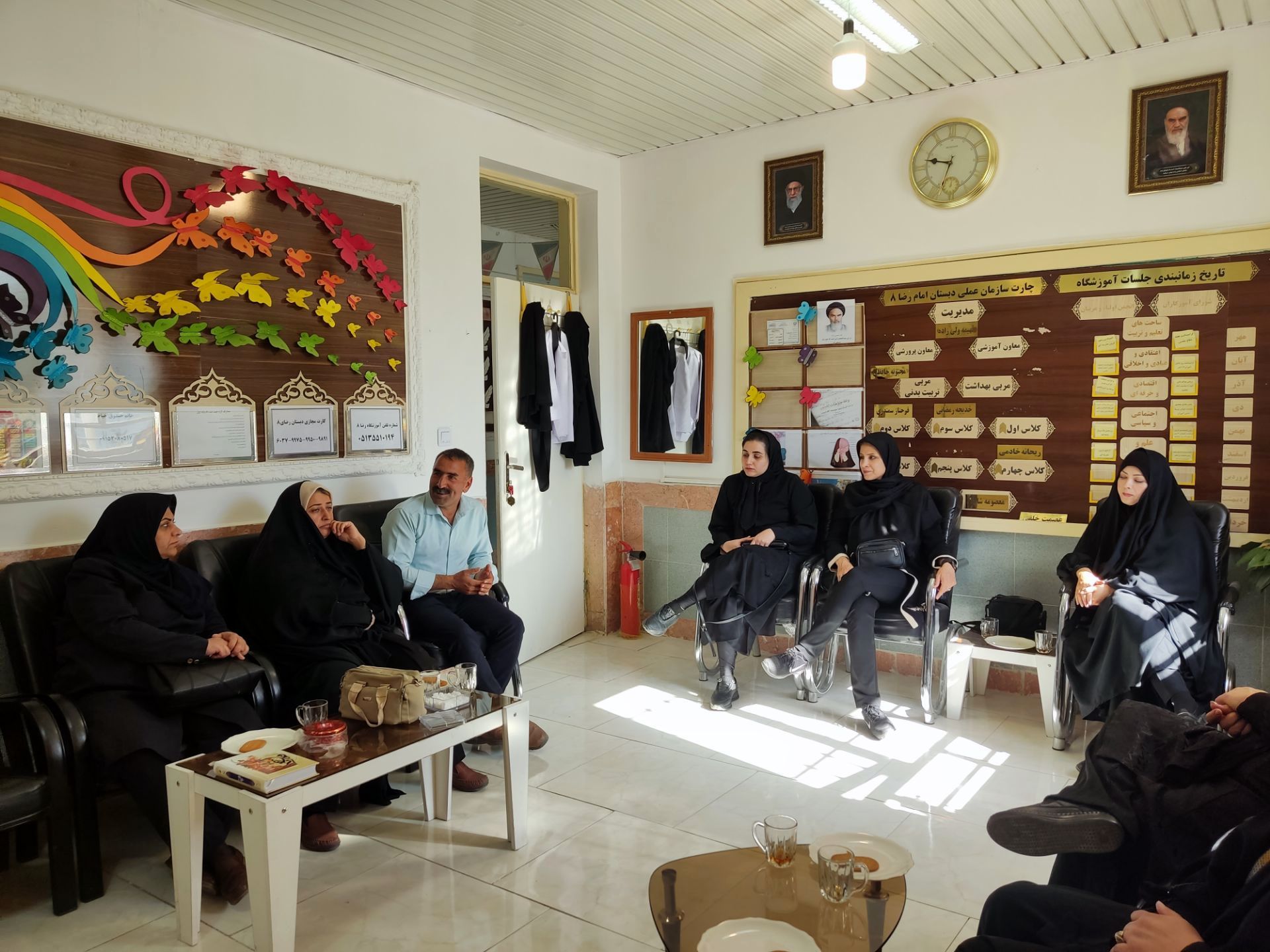 اولین جلسه انجمن اولیا و مربیان در دبستان رضای ۸ طرقبه شاندیز