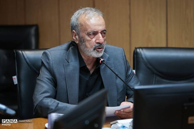 به‌عنوان یک معلم، هیچ‌گاه چراغ نماز را در آموزش‌وپرورش تا این اندازه روشن و نورانی ندیده‌ام