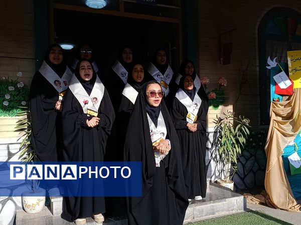 مراسم ولادت حضرت زینب (س) در مدرسه وکیلی ۳