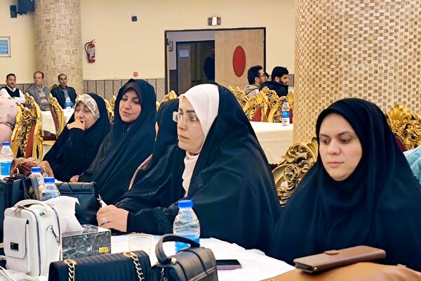 آیین تجلیل ازخادمین مراسم اعتکاف دانش‌آموزی