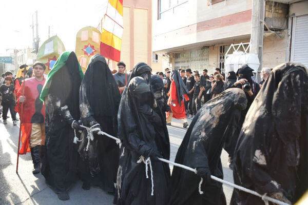 کاروان نمادین اسرای کربلا در قم-1