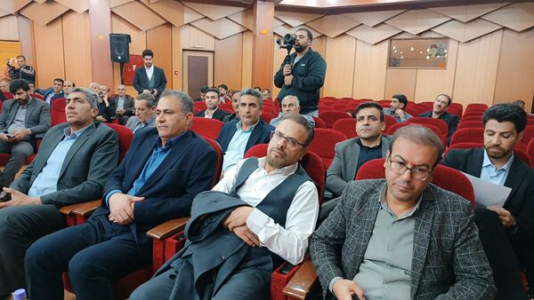 رونمایی سراسری «روایت قهرمان» در آیین گرامیداشت هفته کتاب یاسوج