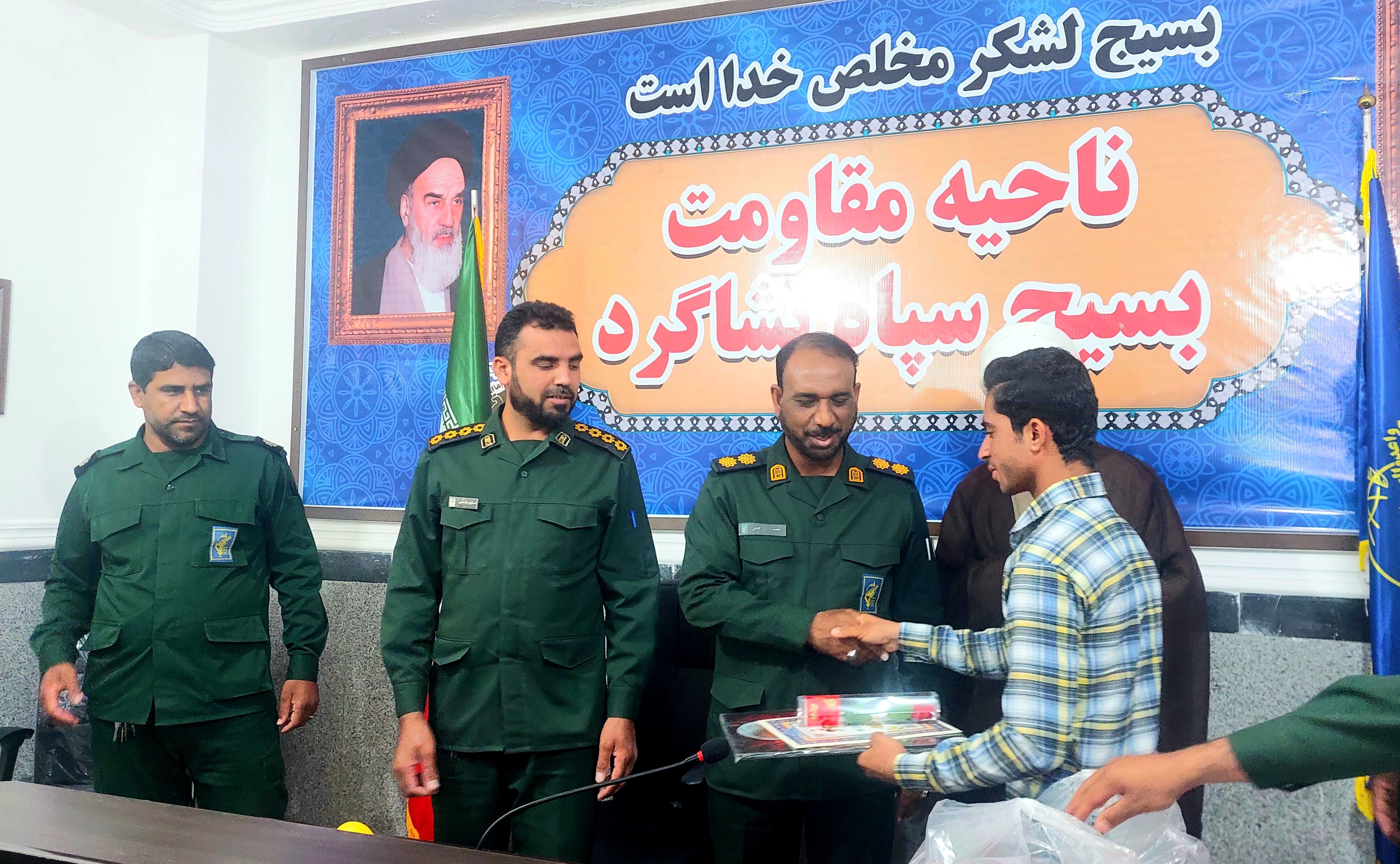 معلمان باید در مورد مسائل اجتماعی بیشتر تلاش کنند