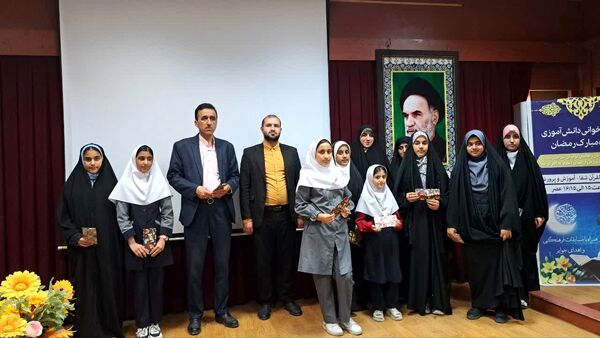 تجلیل از نخبگان قرآنی در نکا