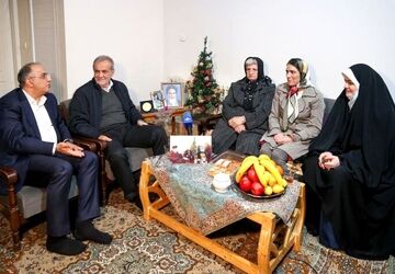 دیدار پزشکیان با خانواده شهید مسیحی