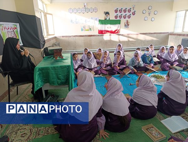 محفل انس با قرآن در مدارس شهرستان ایلام