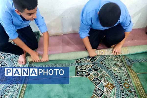 اولین نمازجماعت مدرسه امین بکایی ناحیه ۴شیراز 