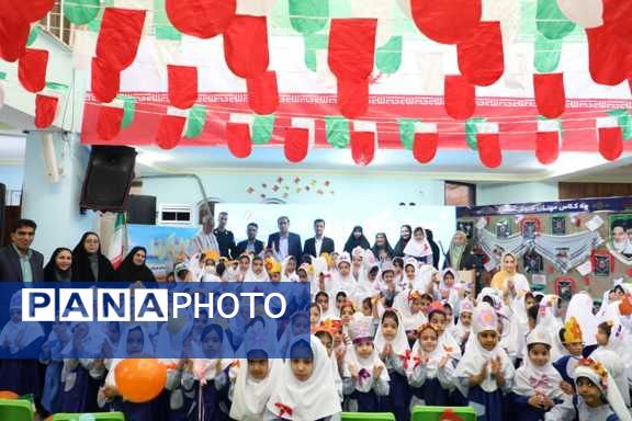 آغاز فصل شکوفه ها در بندرعباس 