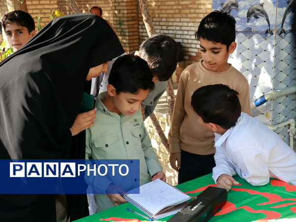 طنین زنگ استکبارستیزی در آموزشگاه سید حسن میرمحمدی میبد 