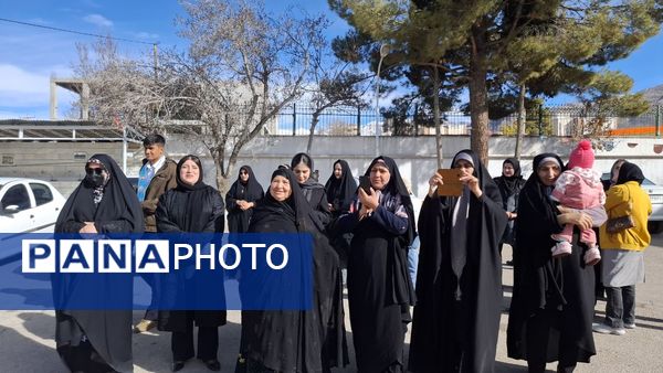 بدرقه دانش‌آموزان پسر عمره‌گذار کهگیلویه و بویراحمد 