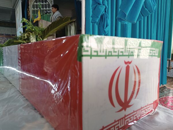 عطر حضور شهید گمنام در نماز جمعه فارسان