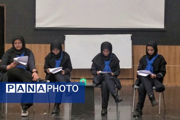  جشنواره «فردا»؛ جایی که خلاقیت دانش‌آموزان شهرقدس به صحنه آمد.