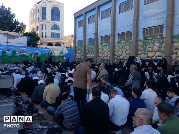 مراسم طلب آمرزش در روز عرفه، از زبان امام حسین «ع» در شهر امیریه
