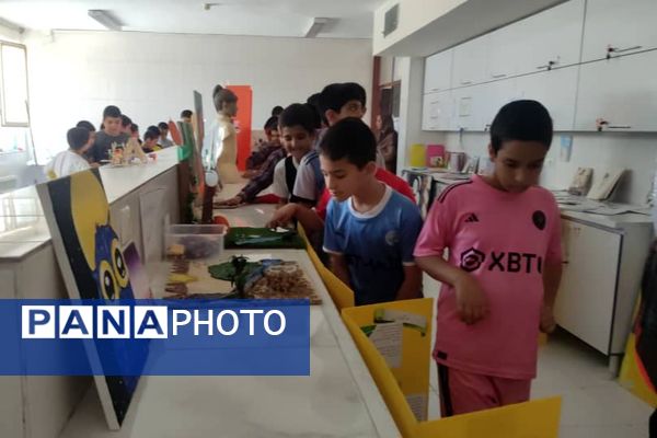 نمایشگاه آثار طرح جابر بن حیان در آموزشگاه معارف ۶ ناحیه ۳شیراز 