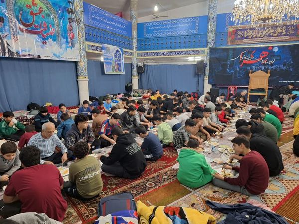 اعتکاف دانش‌آموزی در مسجد جامع قائمشهر