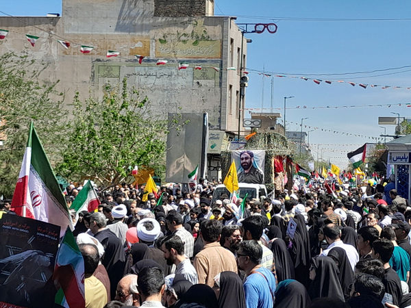 راهپیمایی روز قدس همراه با تشییع پیکر شهید صداقت در قم