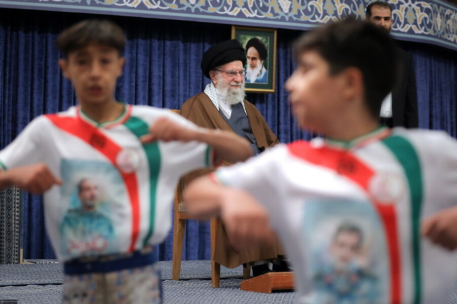 تأکید رهبر انقلاب بر نقش جوانان در استقلال و اقتدار ملی/ از مدال‌های طلا تا اقتدار ملی
