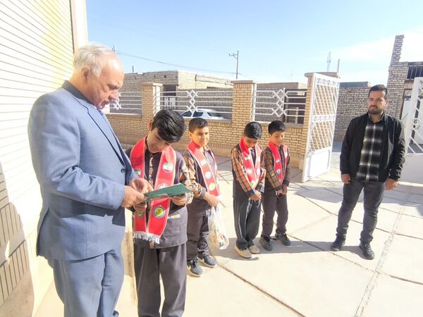 بازدید عوامل اجرایی دبستان شهید پسندیده از کتابخانه فدک فدافن