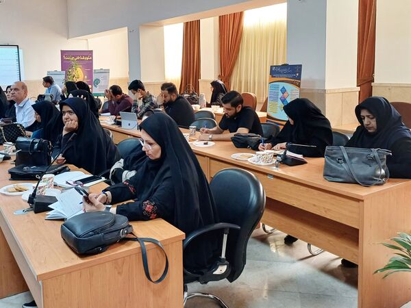 دوره جامع تربیت پژوهشگر در پژوهشکده عباس زادگان