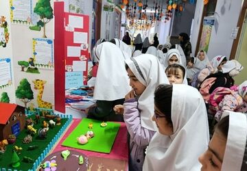  نمایشگاه جابر‌ابن‌حیان در دبستان سمیه شهریار
