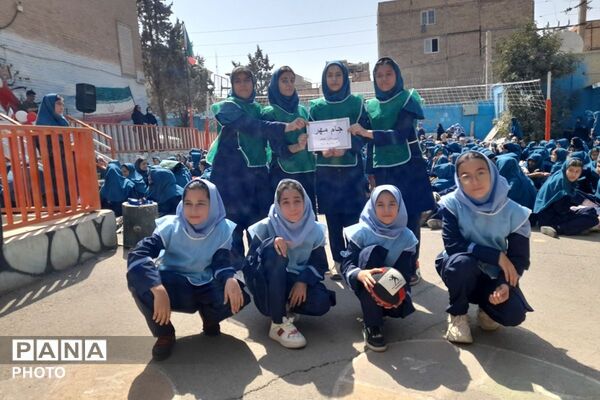 جام مهر با هدف ایجاد شور و نشاط در دبیرستان عفاف