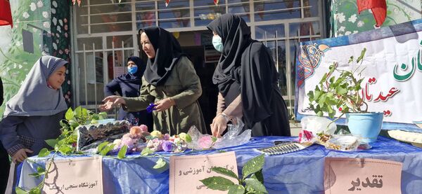 تقدیر از برترین‌های پرورشی و آموزشی در مدرسه سنجی ارچنگ
