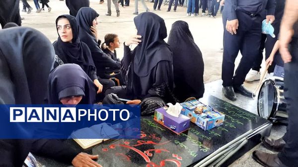 حزن عاشورایی در گلزار شهدای سیدمحمد کازرون