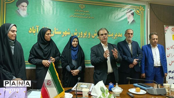 تجلیل از پژوهشگران برتر دانش‌آموزی در ششمین جشنواره علمی‌پژوهشی