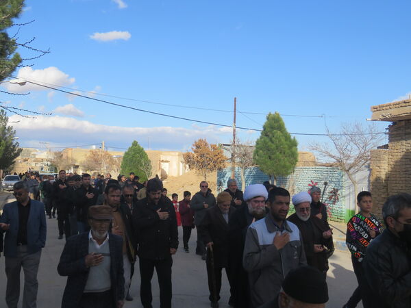 اجتماع و دسته روی عزاداران علوی در شهر درق برگزار شد