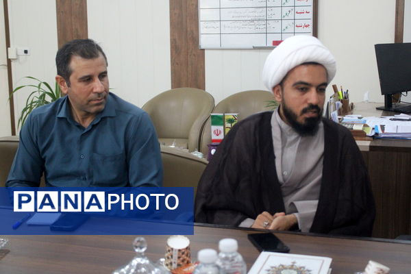 جلسه هم اندیشی شورای هماهنگی تشکل‌های دانش آموزی آموزش و پرورش استان بوشهر