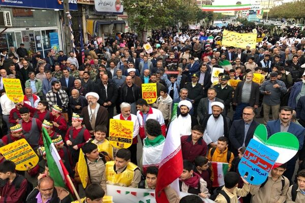 13 آبان و حضور حداکثری دانش‌آموزان املشی
