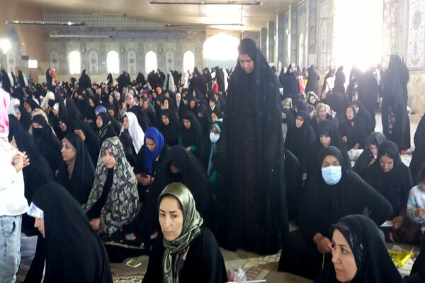 اقامه آخرین نماز جمعه ماه مبارک رمضان با حضور چشمگیر مردم یاسوج