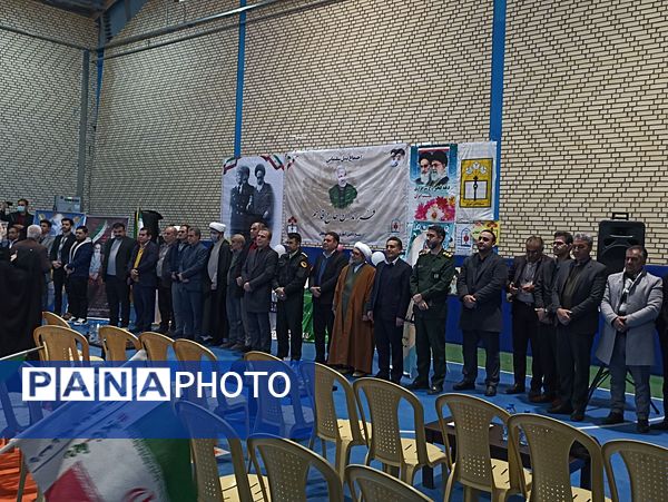 آیین نواختن زنگ انقلاب اسلامی در آموزشگاه رضوان آشخانه