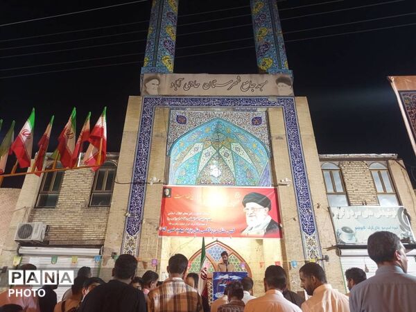 اجلاس سراسری نماز و تجلیل از دانش‌آموزان فعال در حاجی‌آباد