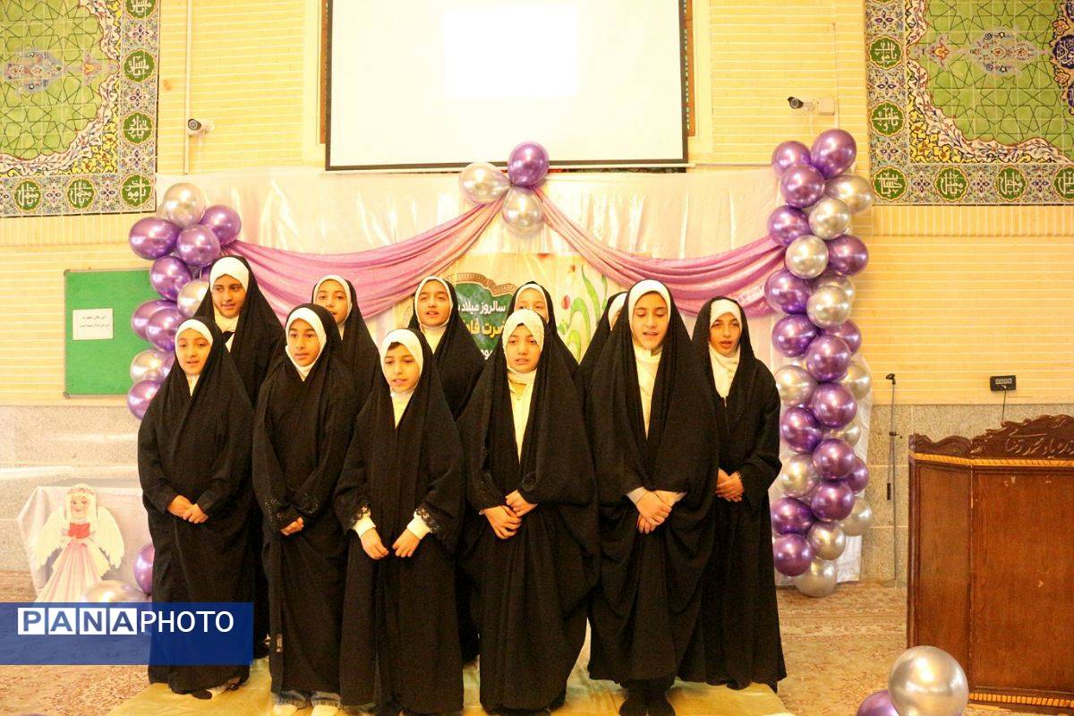 گذر از کودکی به جوانی؛ مدارس فیروزکوه میزبان «جشن بلوغ» دانش‌آموزان شدند