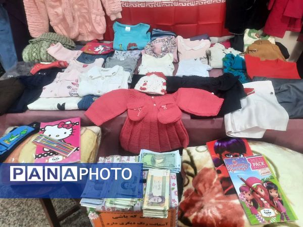 پویش مشق همدلی در دبیرستان شاهد شهید حمامی ناحیه ۶ مشهد