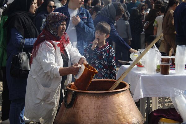یازدهمین جشنواره سمنو درق در بجنورد 