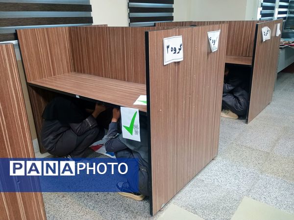 مدارس سراسر کشور آماده مقابله با زلزله،مانور ایمنی در مدرسه هوشیار
