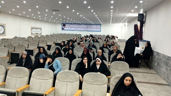 برگزاری همایش رای‌اولی‌ها در خلیل‌آباد