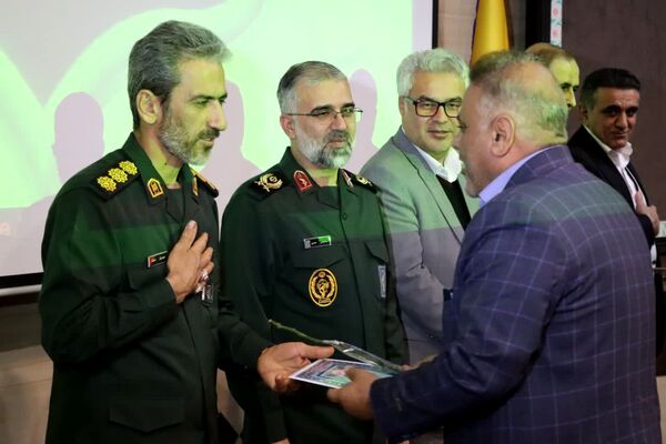 آیین اختتامیه سومین جشنواره کارمند نمونه در تراز مکتب حاج قاسم