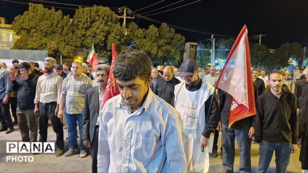 صد و پنجاه و سومین شب تجمعات «بیعت با رهبری» در نورآباد با تجدید میثاق و نماز استغاثه 