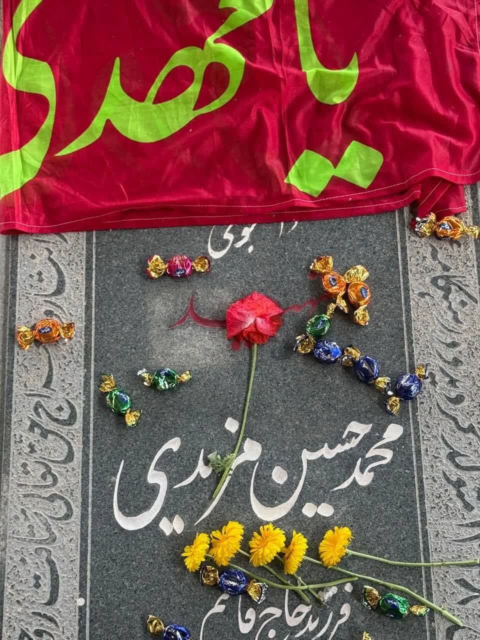 برگزاری مراسم غبارروبی مزار شهدای دانشجومعلم در استان یزد