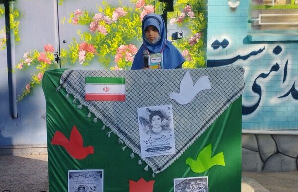 گرامیداشت هفته بسیج دانش آموزی در آموزشگاه فرهنگ خلیل آباد
