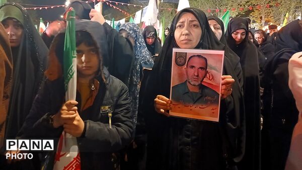 مردم خستگی ناپذیر خرم آباد تا روز پیروزی خیابان را رها نخواهند کرد