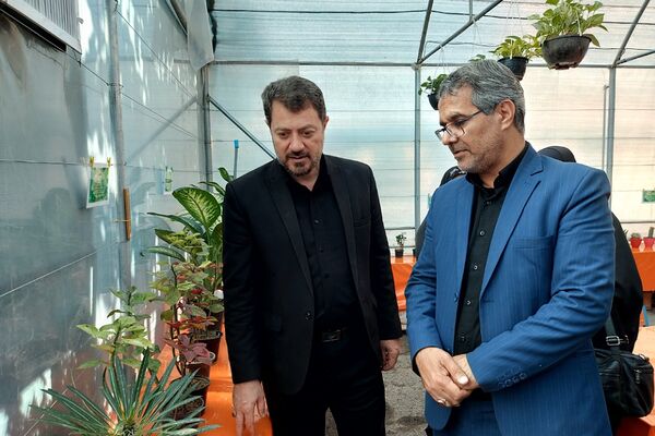 افتتاح گلخانه «باغ سلیمی» در دبستان شهید سلیمی جهرمی کهریزک 